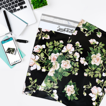 Load image into Gallery viewer, 10" X 13" Floral Pattern Self-Sealing Poly Mailer Envelope - 100 Count
